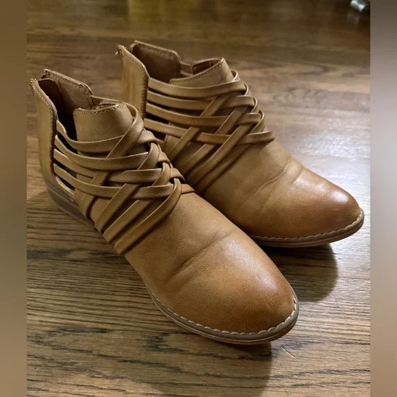 Rocket Dog Tan Ankle Booties Woman’s 8 - Picture 2 of 8